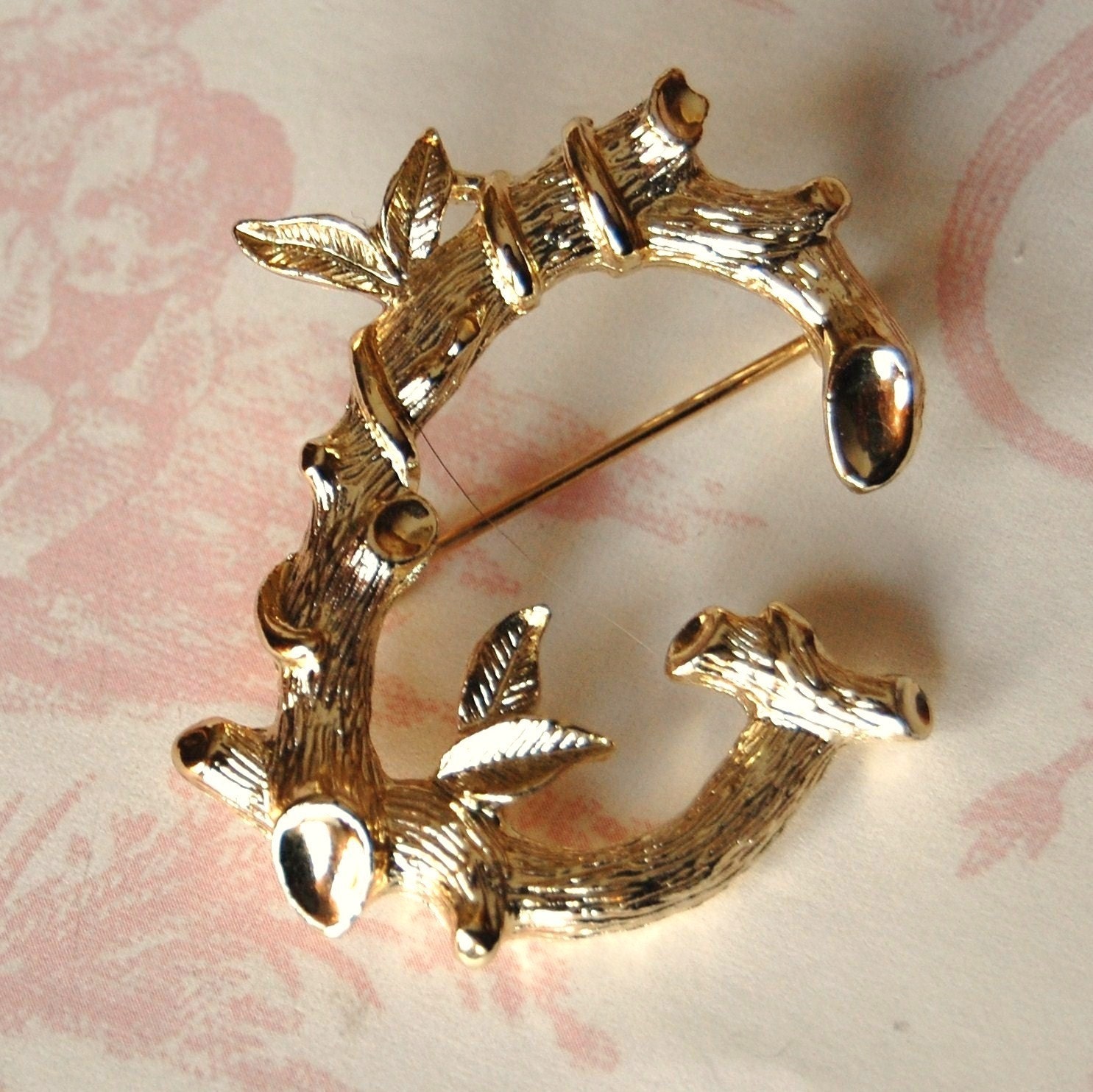 Vintage Sarah Coventry "G" Initial Brooch
