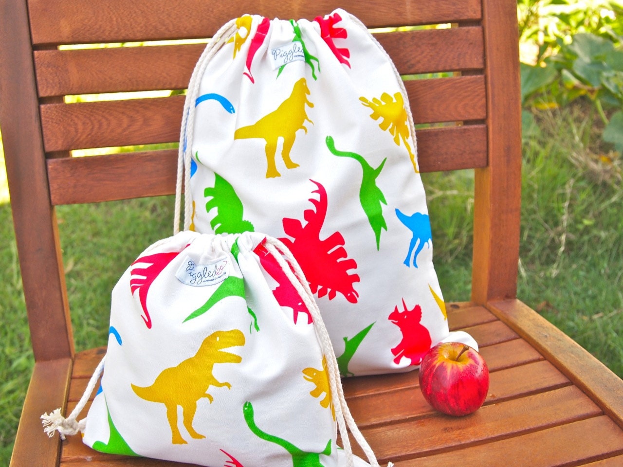 Set of 2 Drawstring Bags - Dinosaurs
