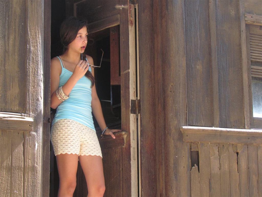 Spring Hand Crocheted Short in cream Cotton