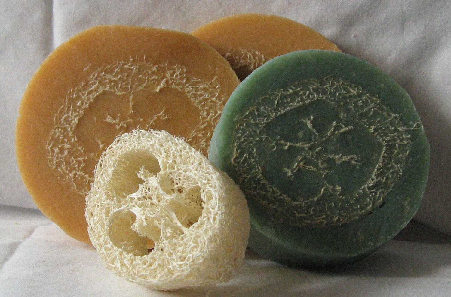 Loofah Soap l Gift Soap l Exfoliating Soap l Moisturizing Soap l Handcrafted Soap