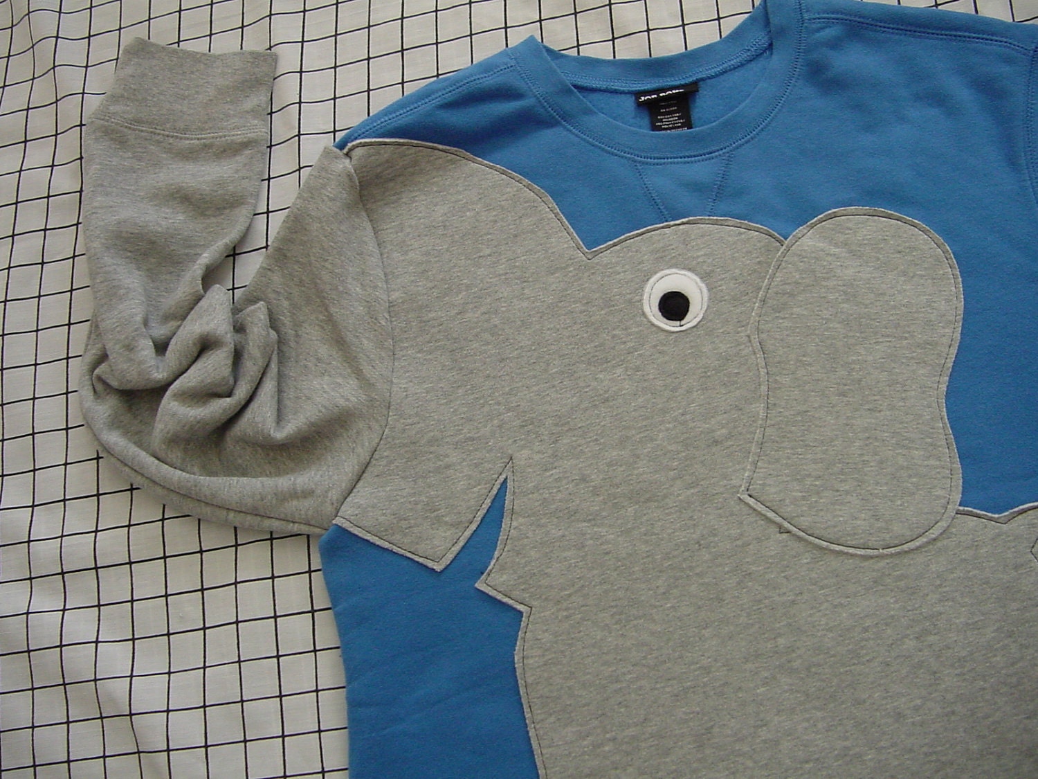 Fun Elephant Trunk sleeve sweatshirt ladies M FRENCH Blue
