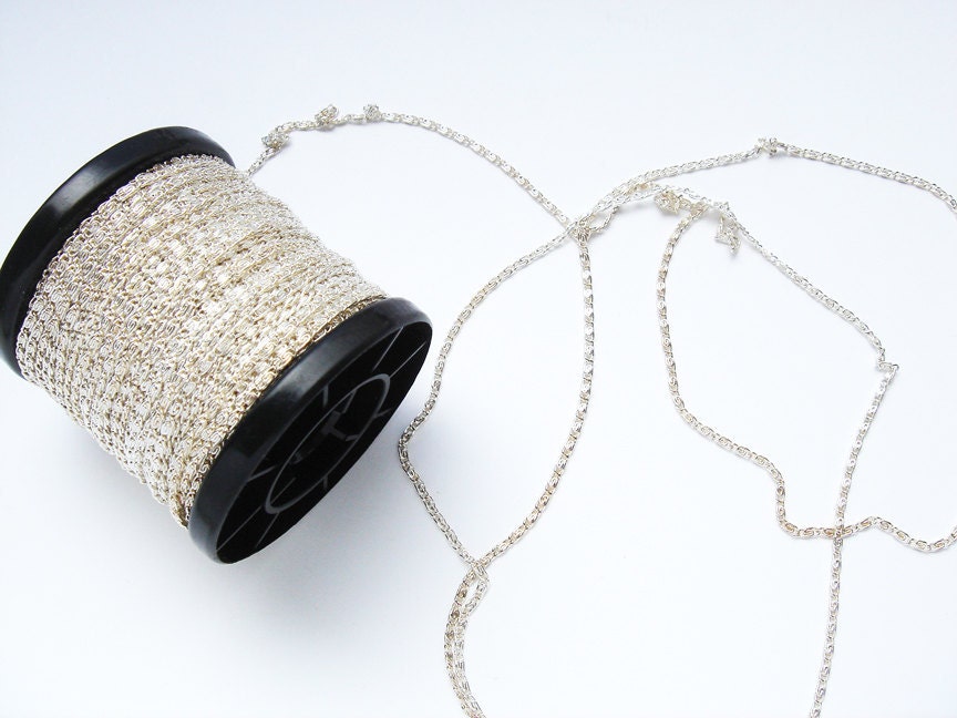 1- 25 meter spool of flat S silver plated vintage chain HC150