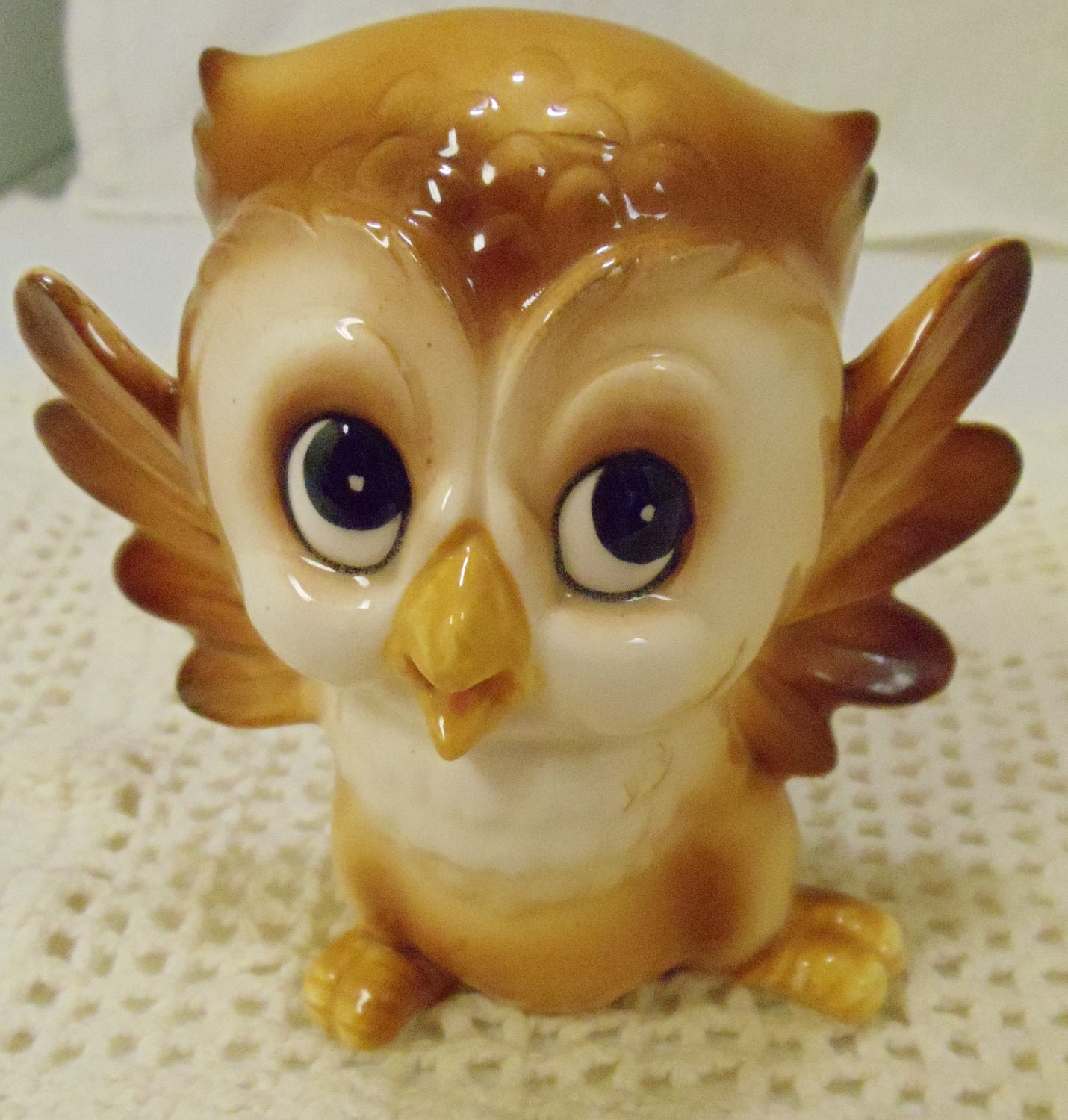 Vintage Ceramic Baby Owl Figurine - Sweet Face