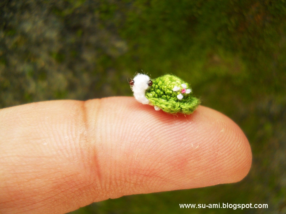 Micro Green Turtle With Flowery - Dollhouse Miniature Animals - Micro Crochet Turtles - Made To Order