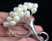 Free Shipping - Pearl Size 6.5 x 7.5mm White Color Freshwater Pearl Brooch