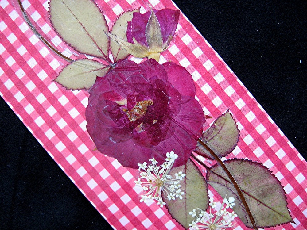 HAPPY TWO Real Flower Pressed Roses Bookmarks Friend Gift Flower Bookmarks Red Roses Gingham and Pink 2 Bookmarks