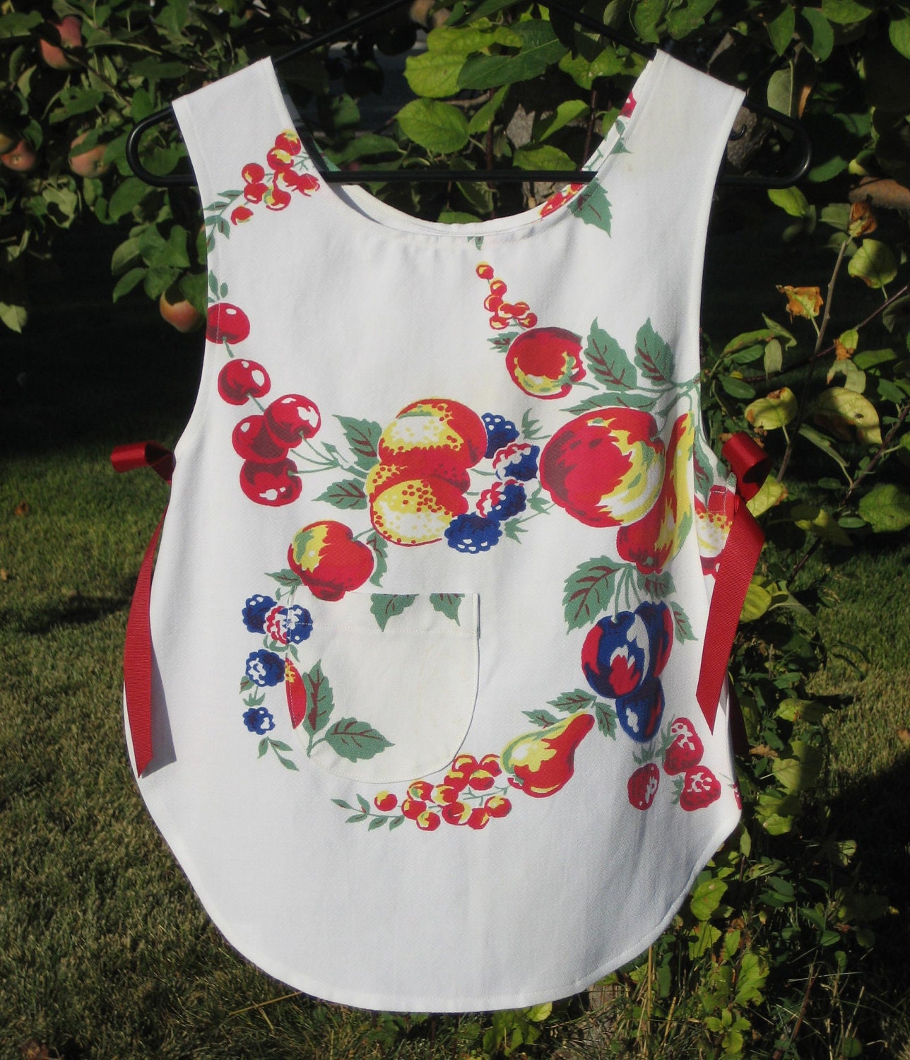 Upcycled Child's Smock With Vintage Fruit Pattern, Size Small (2/4)
