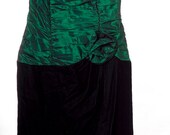 Vintage 80's short green and black strapless prom/party dress with rose detail
