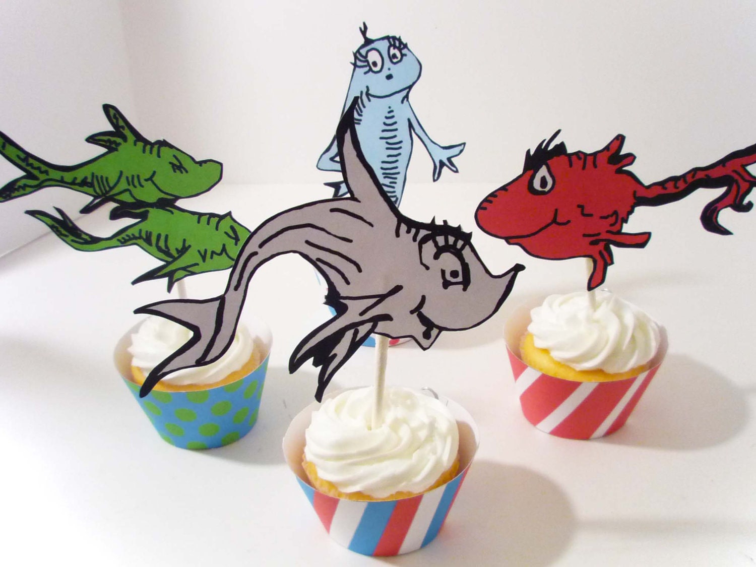 Dr. Seuss 1 Fish 2 Fish Party Cupcake Toppers and Wrappers Il_570xn