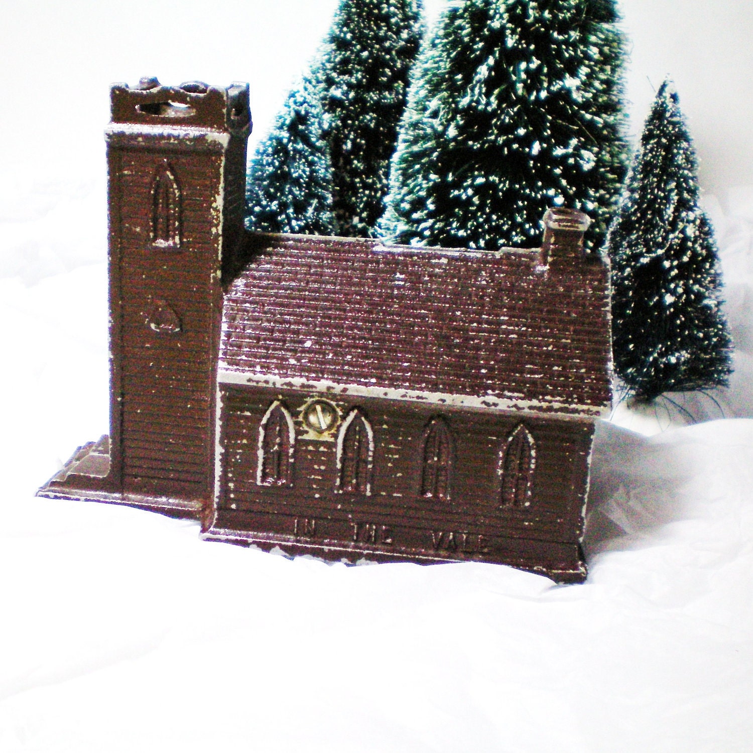 Souvenir Bank - The Little Brown Church in the Vale - Vintage