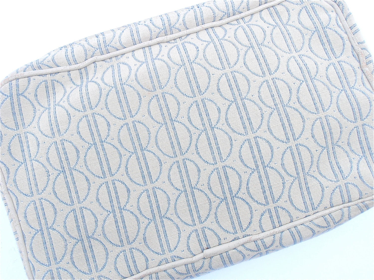 Vintage Bill Blass Clutch Bill Blass Cosmetic Purse Blue Designer Bag Designer Make Up Bag Cosmetic Pouch Bill Blass Bag Blue Retro Bag Logo