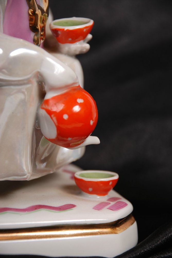 Rare Soviet RUSSIAN DULEVO Porcelain Figurine Statue - Uzbek Girl with TEA pot -