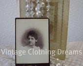 Gilded Victorian Photograph Cabinet Card with Gold Edges of Edwardian lady with white blouse with bows and bar jewelry from Eugene, Oregon