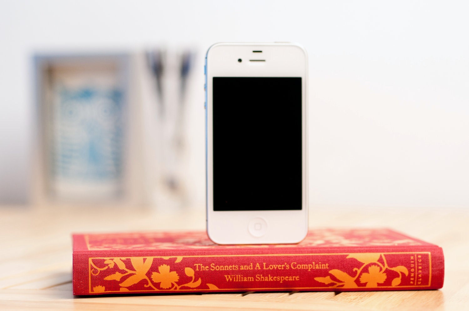 Shakespeare's Sonnets booksi Dock for iPhone and iPod