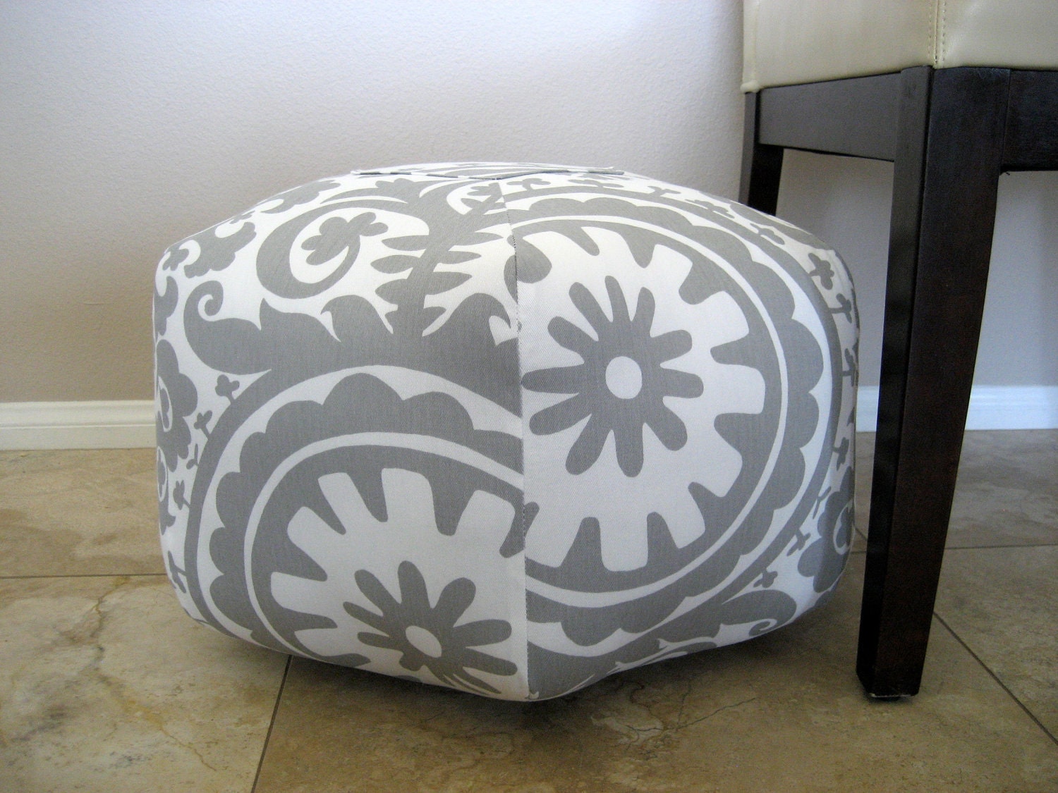 Grey White Suzani Twill 18" Ottoman Pouf Floor Pillow