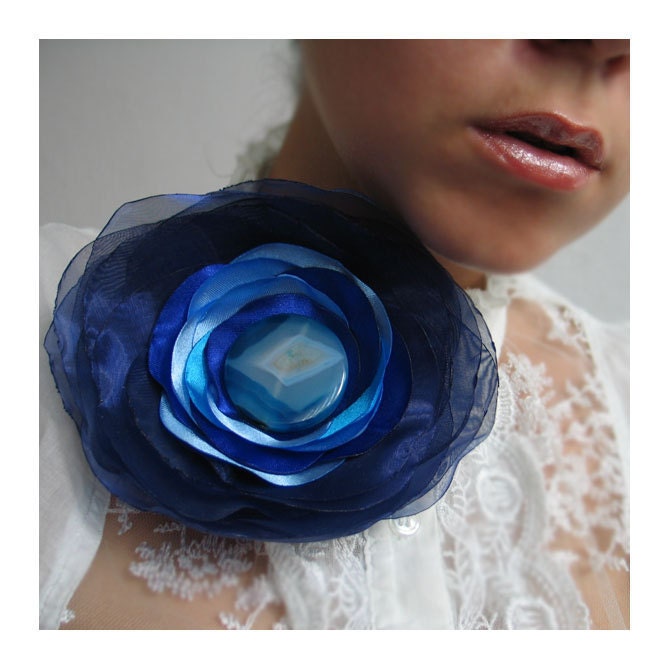XL Blue flower brooch - NANAVELpl