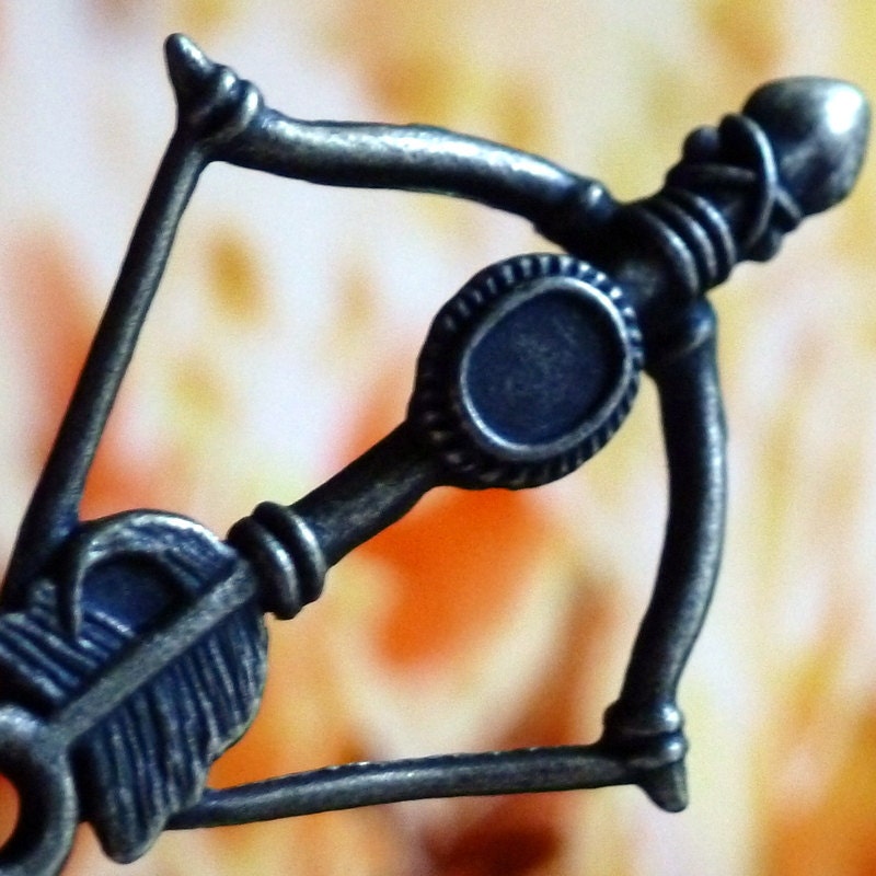 Hunger Games FIRE necklace - bow and arrow  pendant charm jewelry insipred by Katniss Everdeen