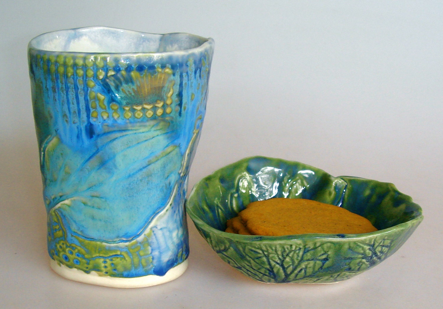 Tumbler, tea cup,  coffee cup with small bowl with organic shape, leaves and seashell texture