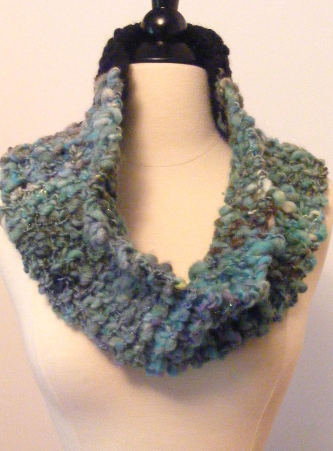 Hand Knit Cowl / Infinity Scarf / Black and Blue / Hand Spun Art Yarn with Chunky Yarn Cowl