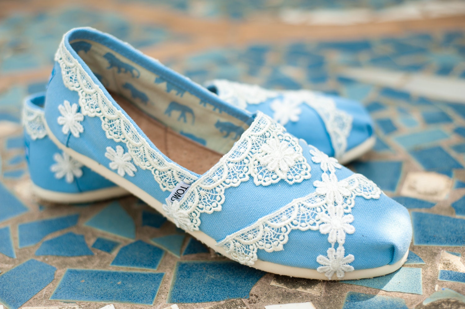 Custom TOMS......SZ. 11...SALE