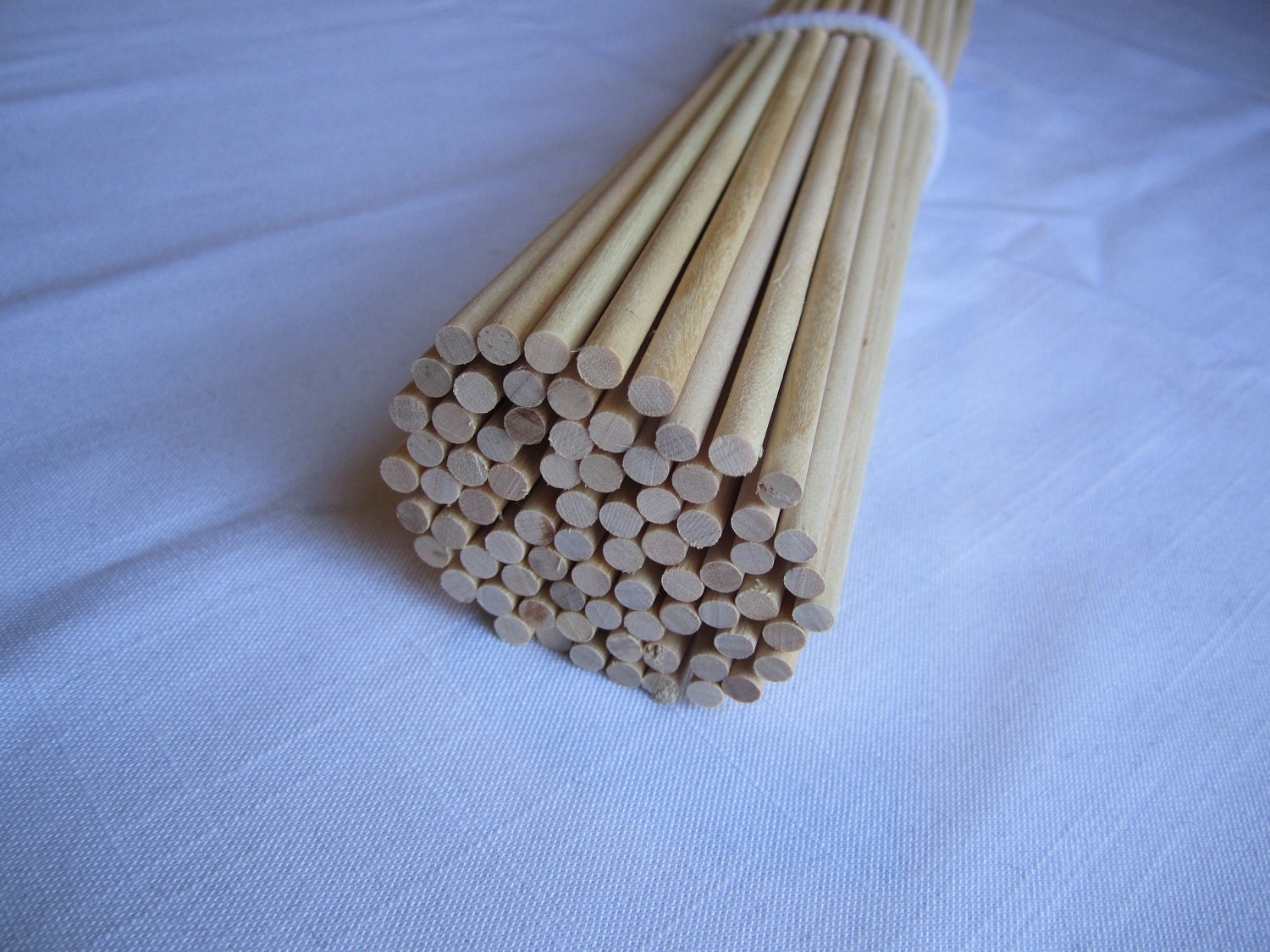 100 Wood Dowels