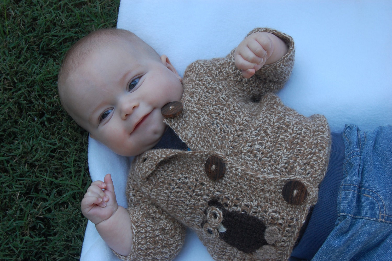 Undyed Alpaca Baby Sweater with Owl Motif