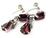 Vintage Mauve Rhinestone Earrings - Boucles d'Oreilles en Strass. Vintage Jewelry by My Chouchou.