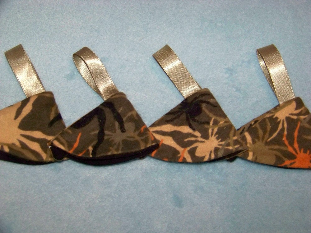 Pee Pee Pyramids for Baby Boys - Set of 4 - Camouflage Spiders in Olive Green, Black, Tan and Orange