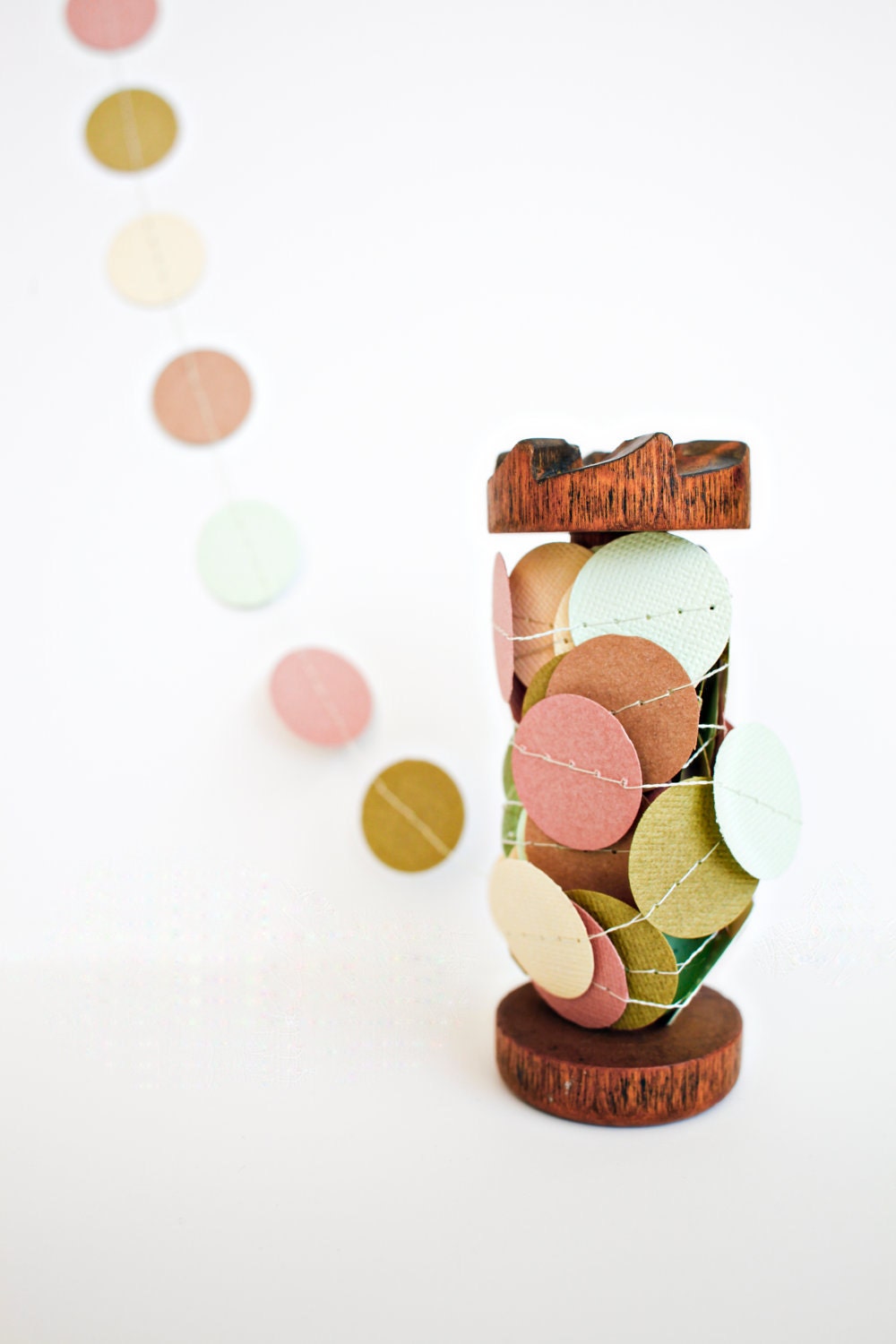 Paper Garland - Circles - Mint Sorbet - As Seen in Vogue Magazine