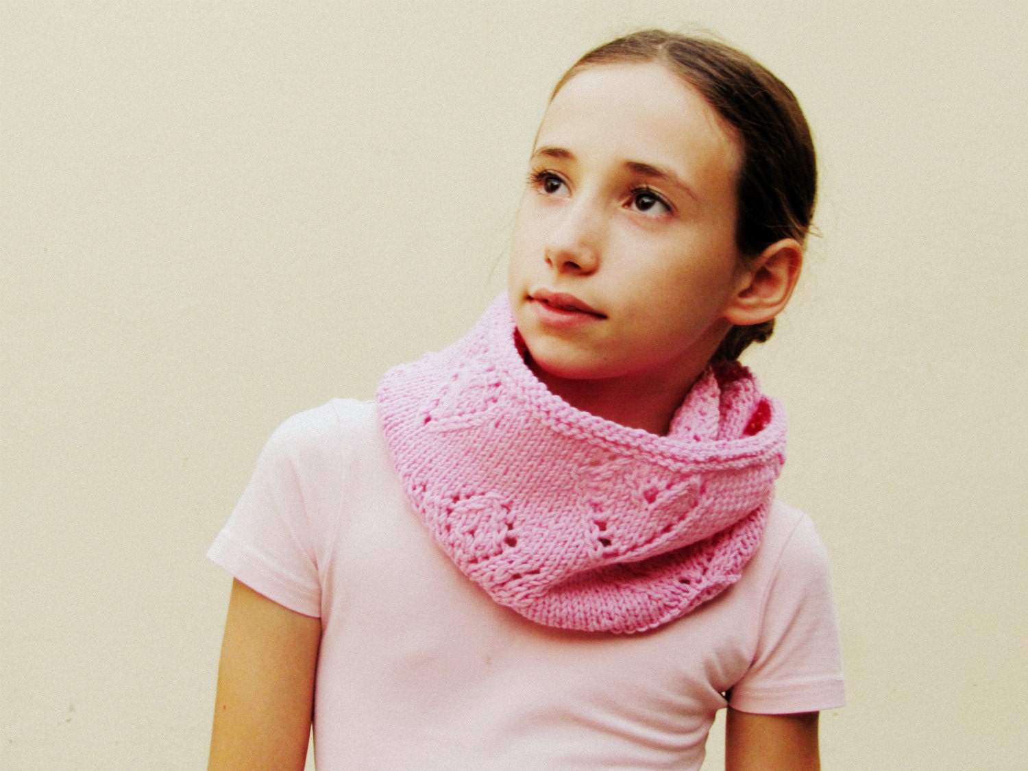 Girl Cowl Pink heart lace / Sweet Knitted Cowl / Merino Wool Handmade / Cotton candy pastel rose blush children