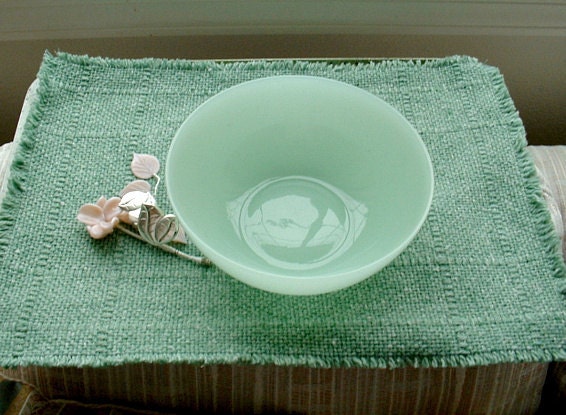 Jadeite Glass Large Serving Bowl. Jadite or Jadeite Green . Vintage. USA