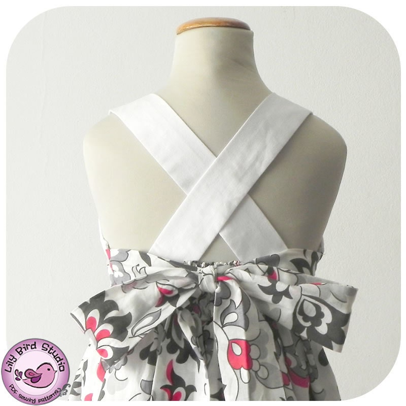 Spring dress - perfect flower girl dress, shirred back, 2 options to tie, big bow - 12 months to 8 years - PDF Pattern and Instructions