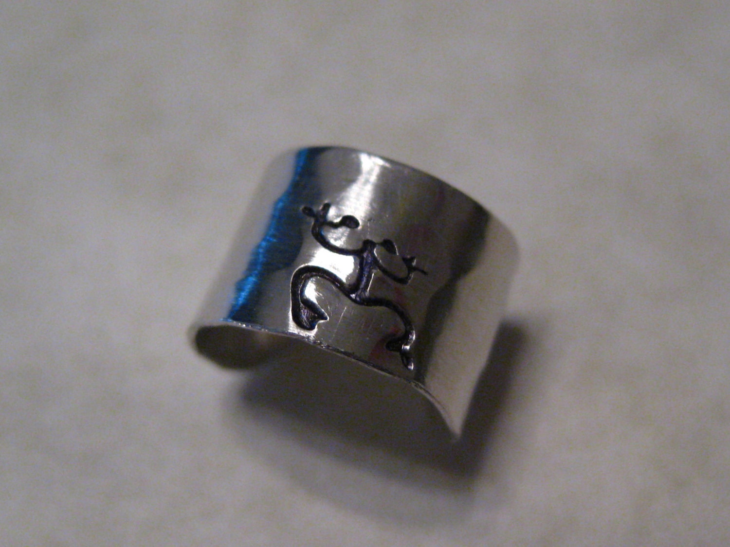 Tribal Coquí Taíno Sterling Silver Ear Cuff with Texture
