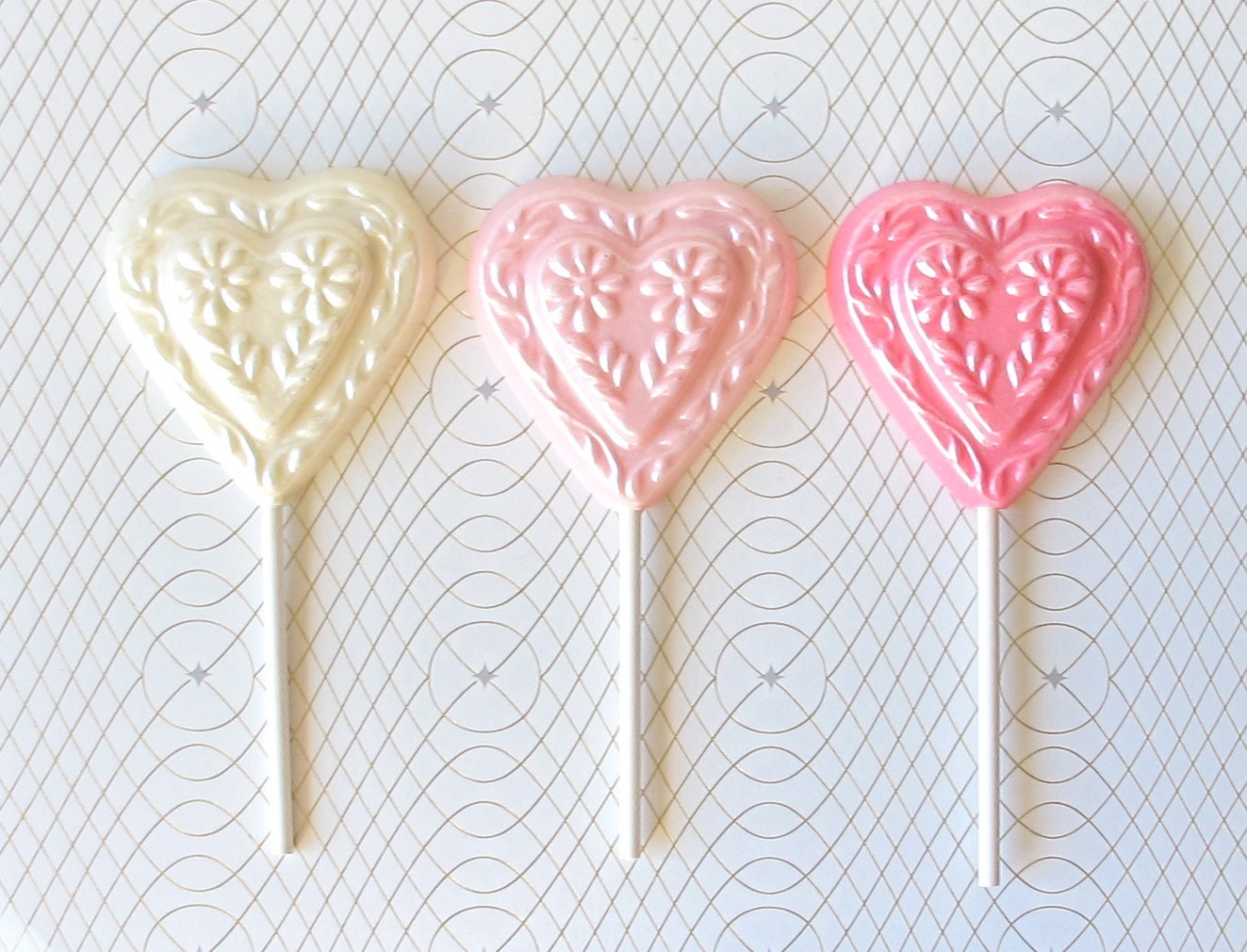 3 Filigree Heart Chocolate Lollipops - Love Ombre