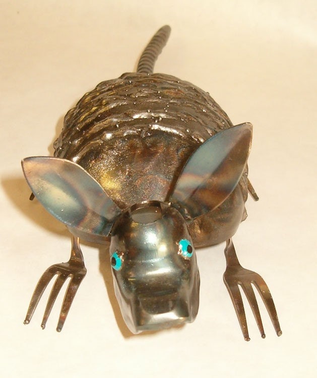 Baby Dillo