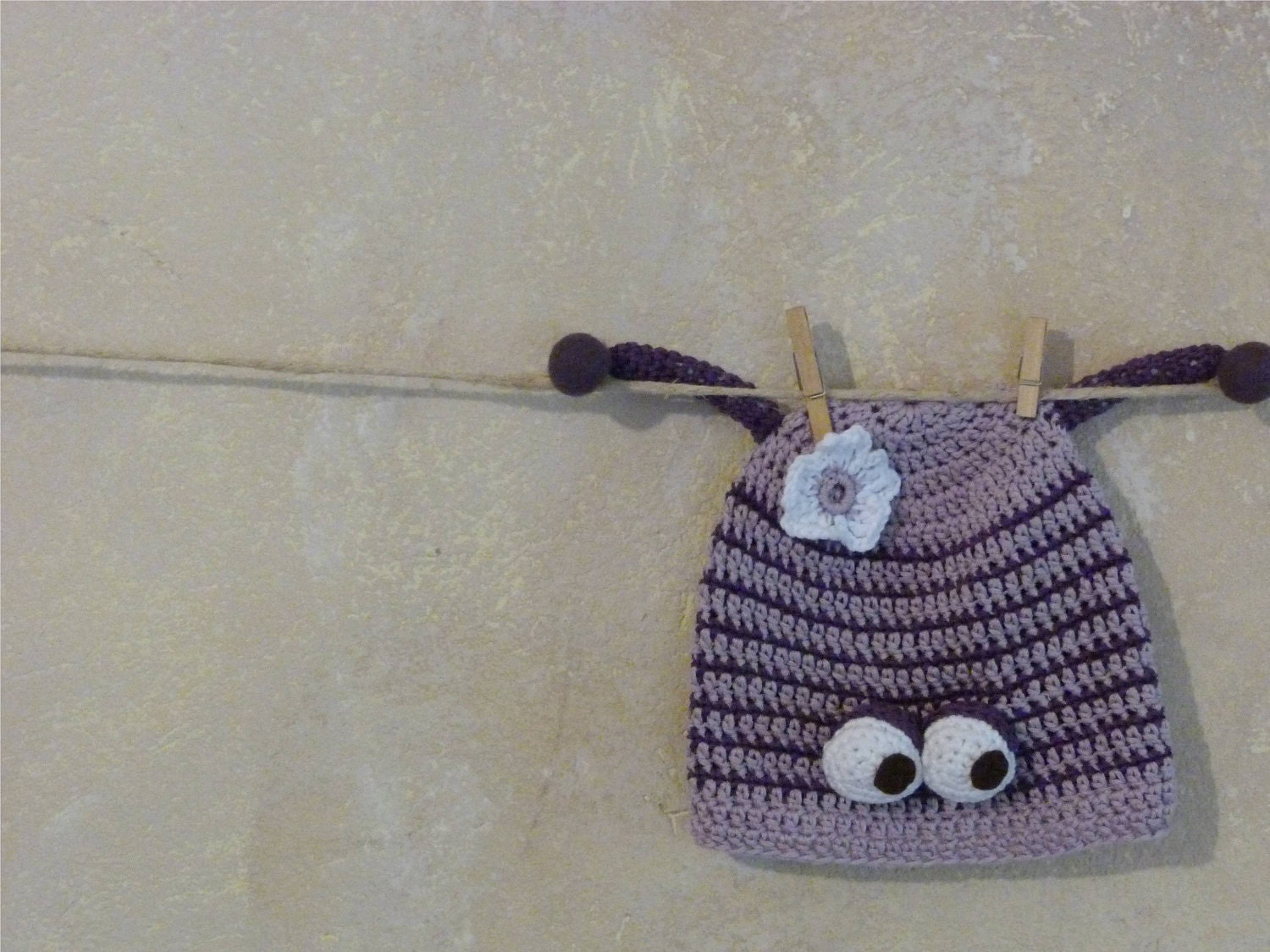 caterpillar hat in lilac and violet