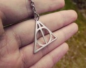 Harry Potter Deathly Hallows 0.9 Inches Pendant Necklace Deathly Hallows