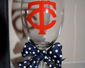 Twins set wine glasses