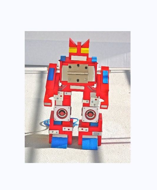Buy electronic gadgets - Robot Speaker system stereo for mac pc computer laptop mp3 ipod Blaster Autobot sculpture figure Transformers Electronic Gadget boombox