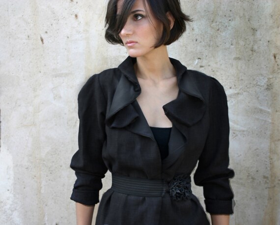 Gray wool jacket with flower belt