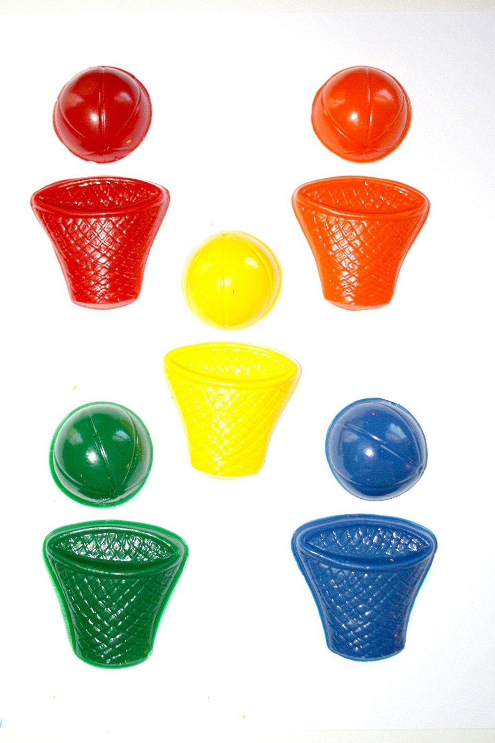 Set of 10 - BASKETBALL BALLS and HOOPS Crayons - Doodle R Us