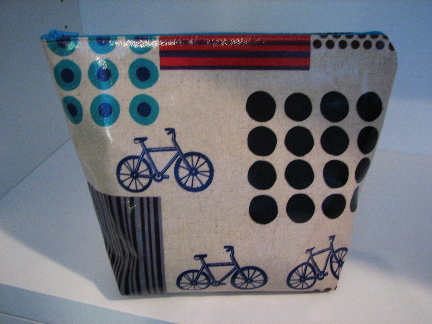 Cosmetic Bag Zippered Pouch Clutch Echino Bicycle Laminated Cotton