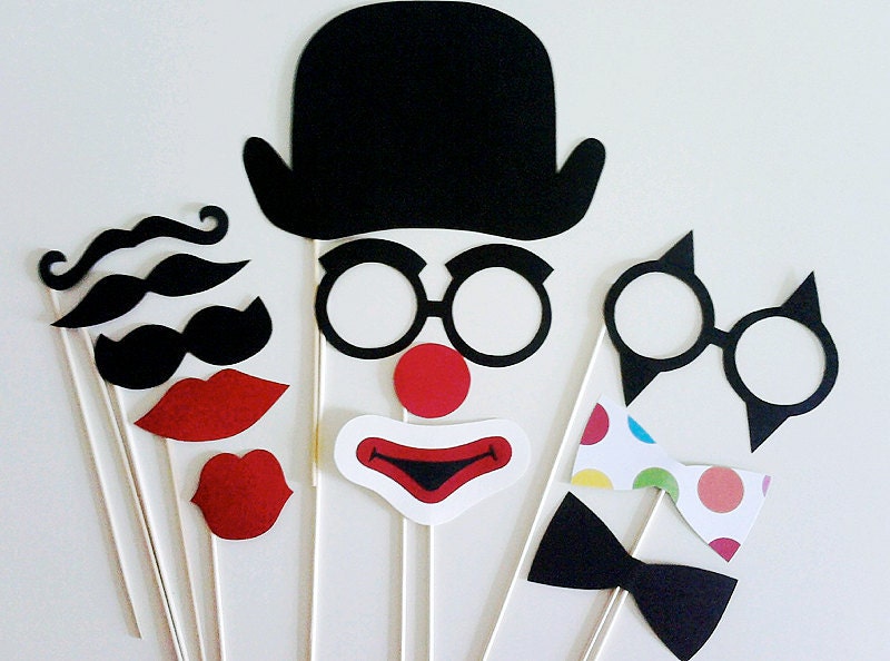 Photo Booth Props - 12 Piece Crazy Clown Kit