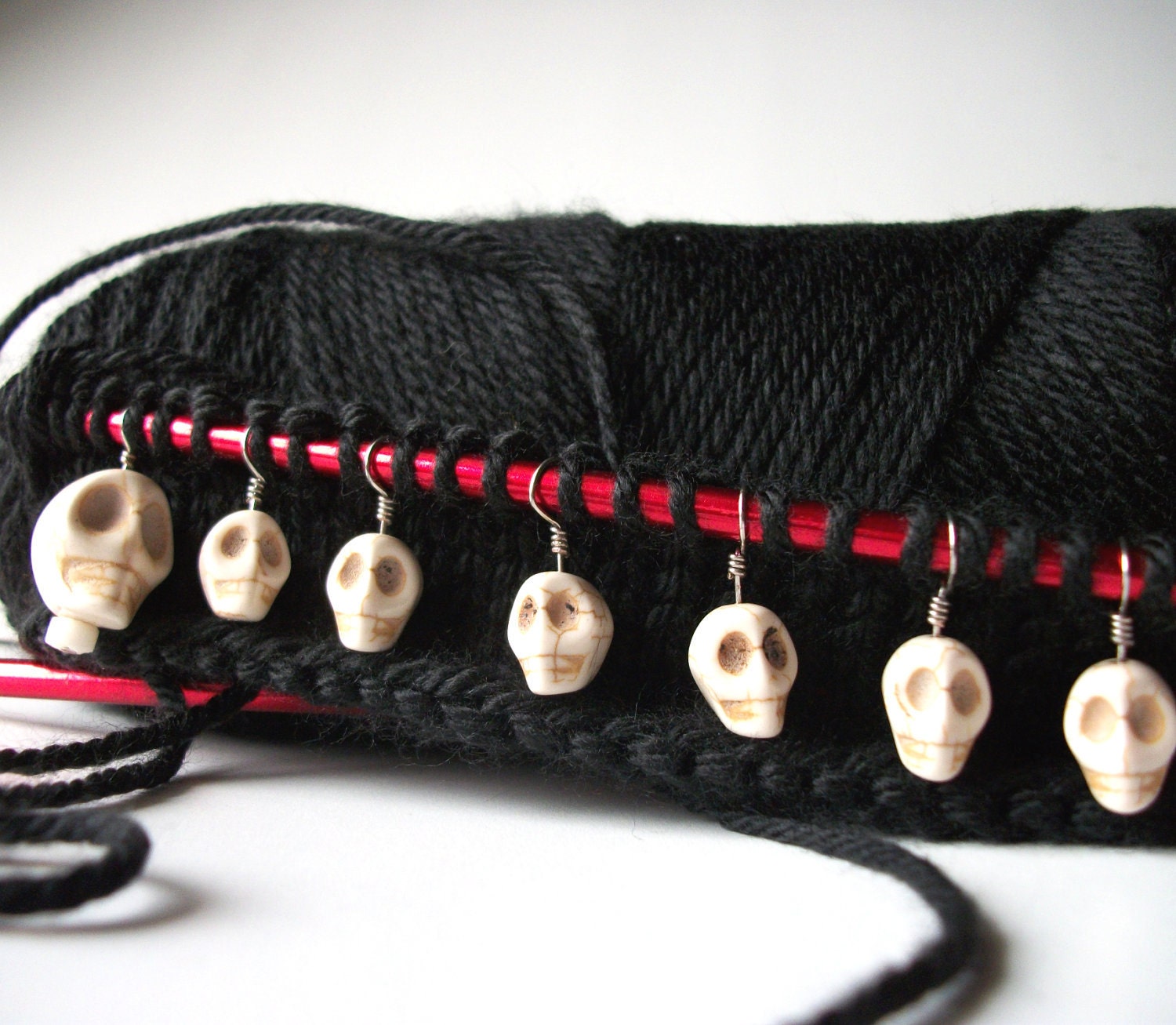 Goth Skulls Knitting Stitch Markers Set of 7 Bone White Skulls Dia de los Muertos Howlite