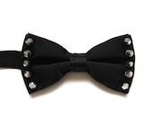 Spiked Edges Bow Tie - Black