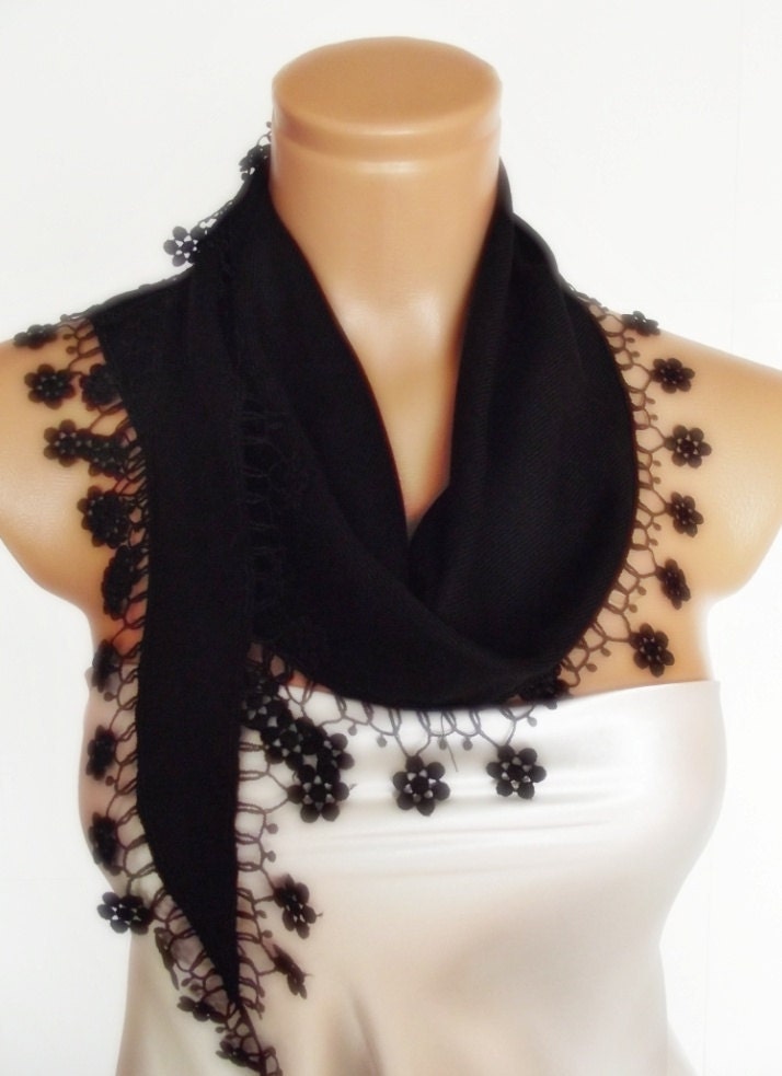 BIG DISCOUNT New Design Pashmina scarf with lace black