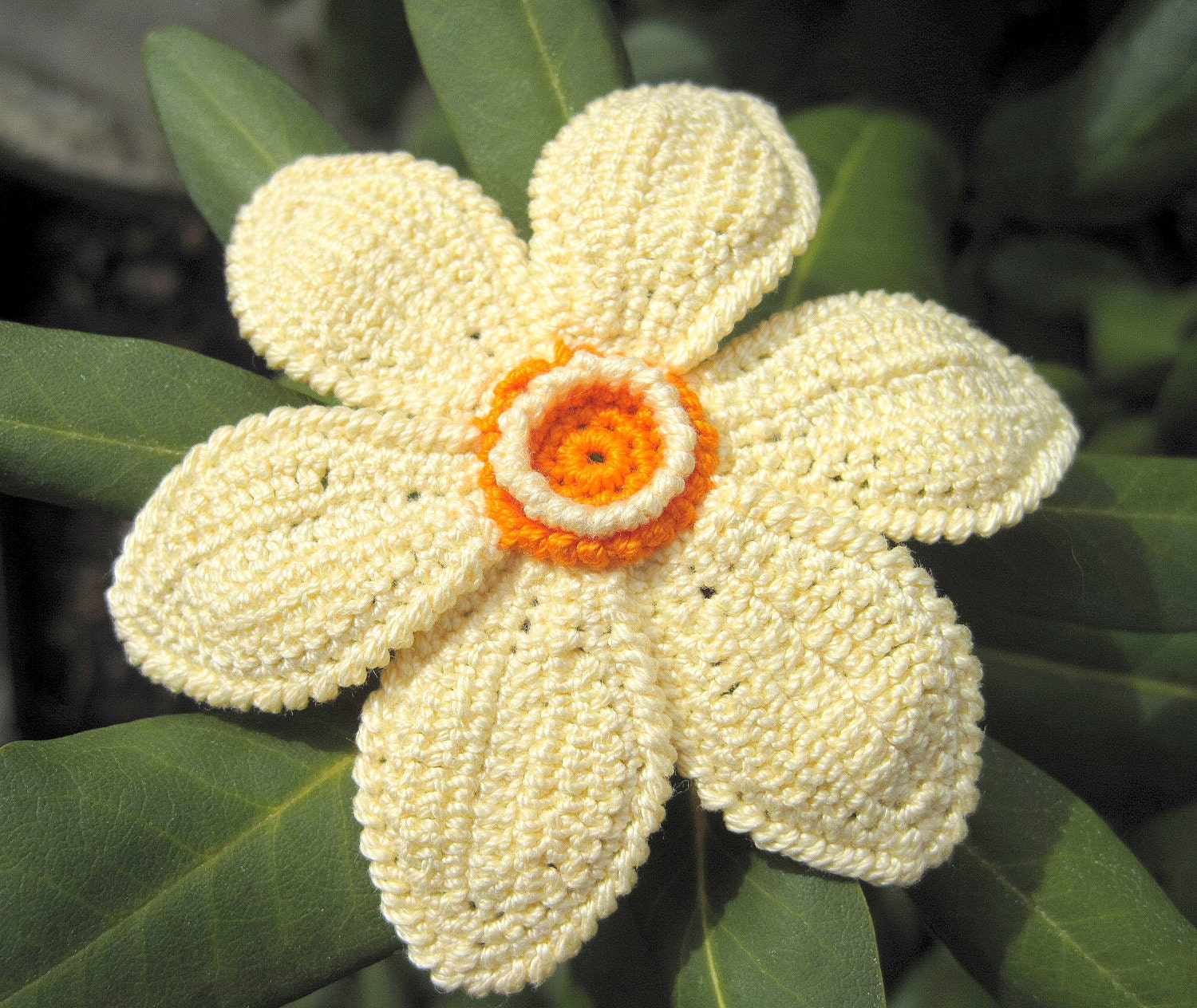 Crocheted Daffodil Applique Embellishment Accessory