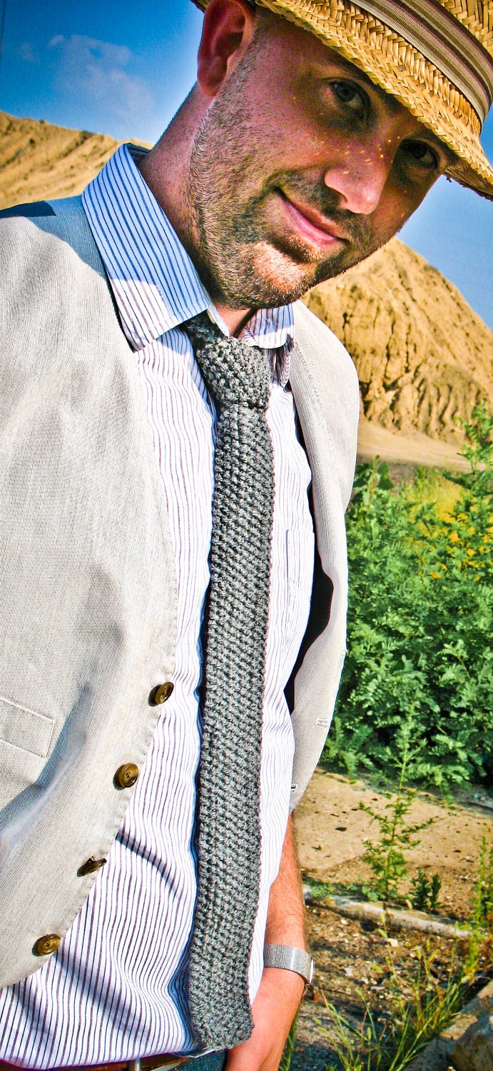 Knit Skinny Tie - Groomsmen Wedding - Professors' in Oxford Gray Wool