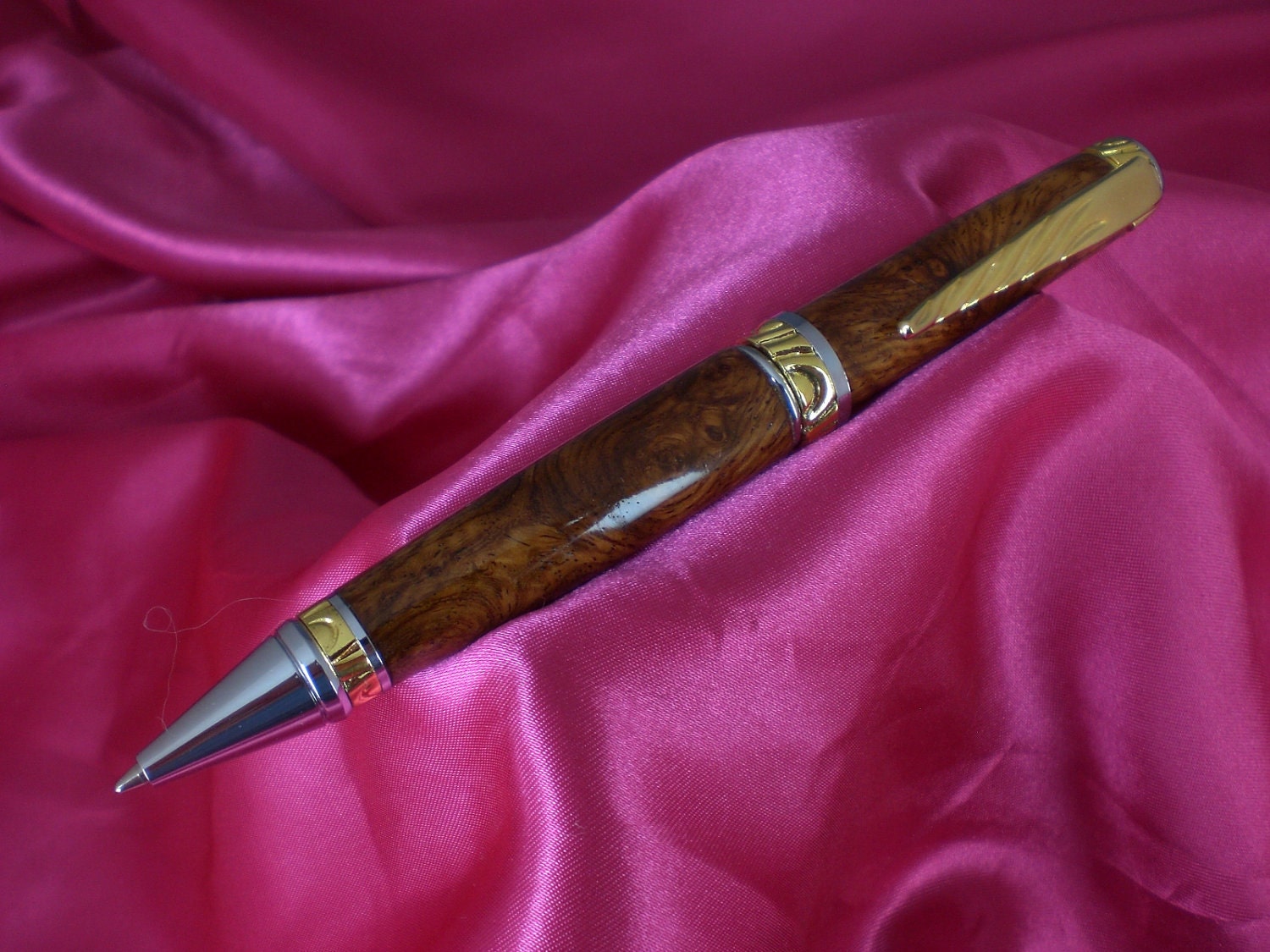Ultra Cigar w/Amboyna Burl Ballpoint Pen