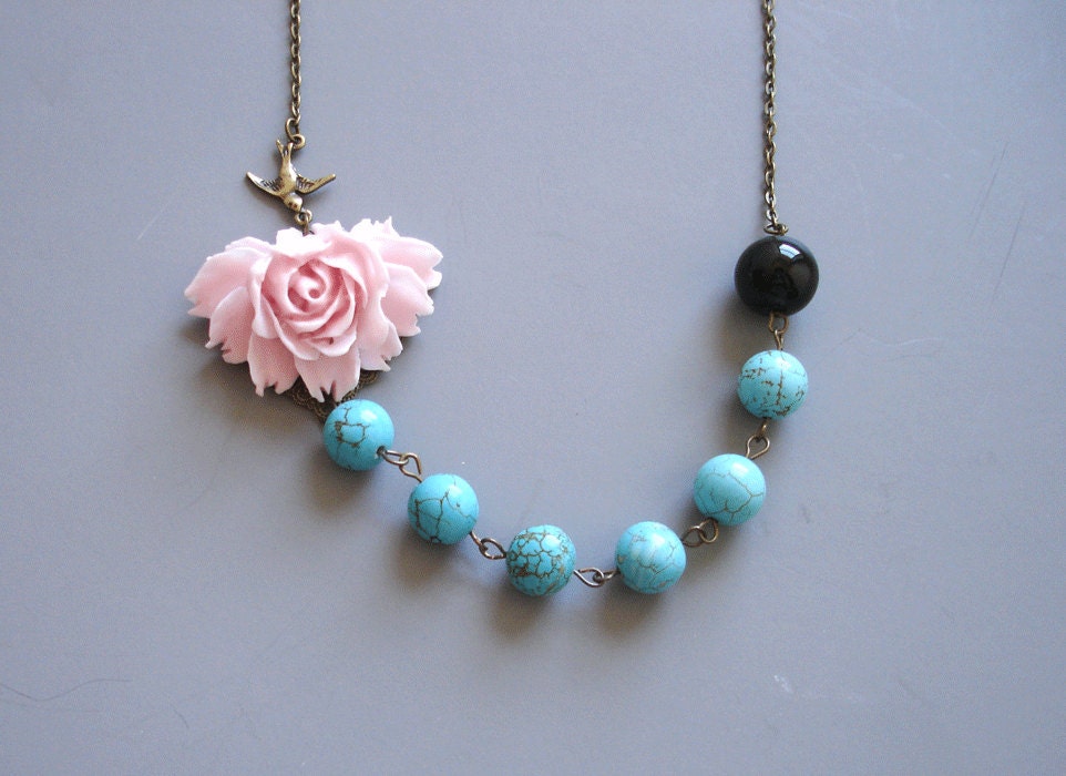 A Antique Pink Flower Necklace (Free matching earrings) - Bridal Jewelry, Bridesmaids Jewelry, Wedding Jewelry, Bride.